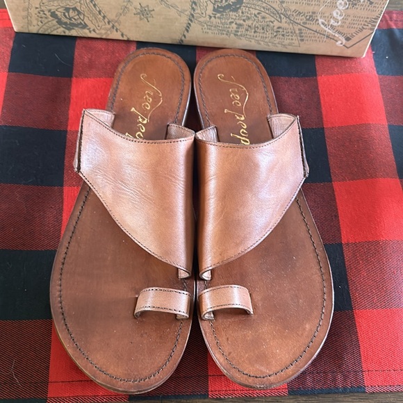 Free People Sant Antoni Sandals size 7 new in box - Picture 4 of 7